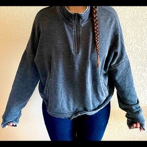 Charcoal Grey XL Aeropostale Long Sleeve/Crop Top